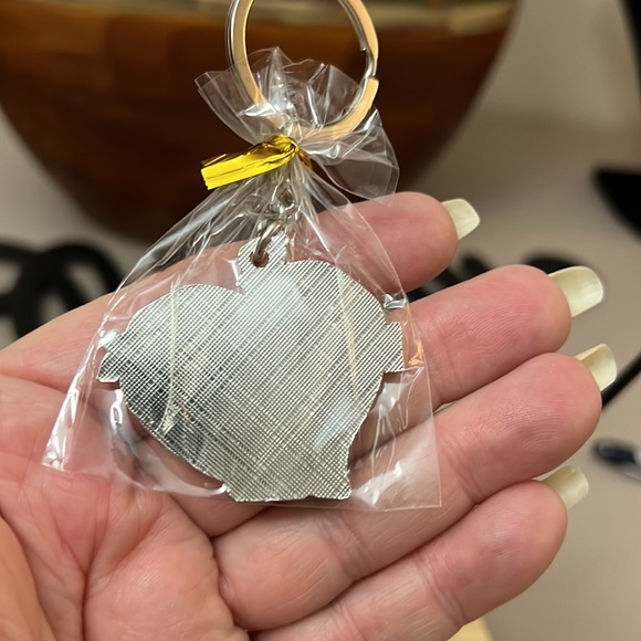 NEW YORK bag charm or key chain - Picture 3 of 5